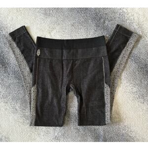 Free People Movement Gray Low Rise 7/8 Length Leggings Size Medium Large